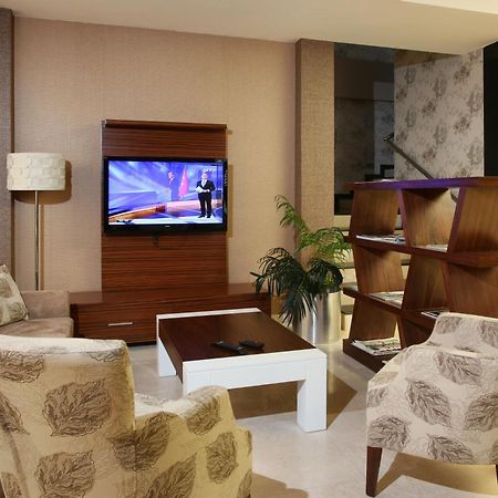 บัลเติร์ก เฮาส์ โฮเต็ล Hotel โคจาเอลี ภายนอก รูปภาพ