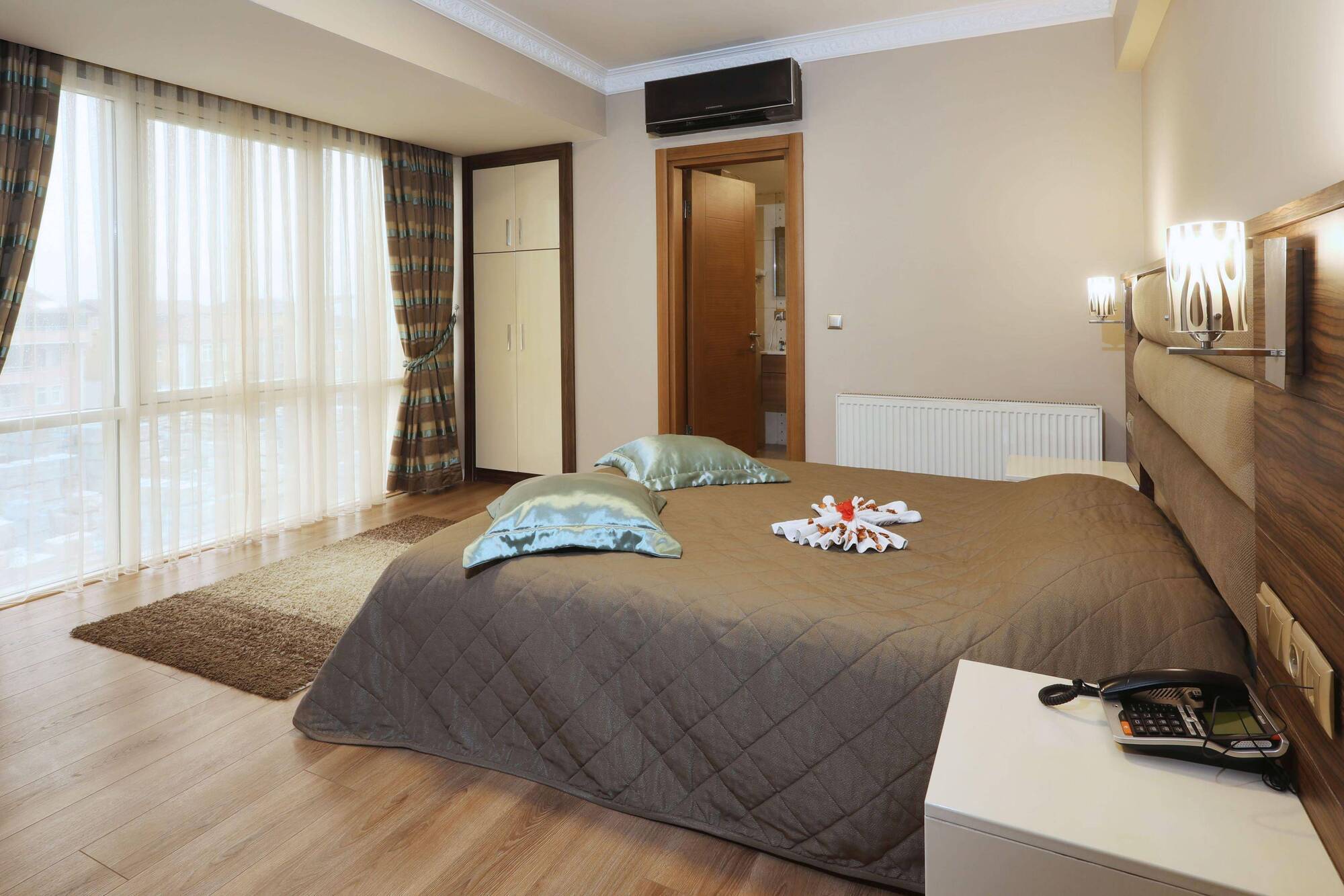 บัลเติร์ก เฮาส์ โฮเต็ล Hotel โคจาเอลี ภายนอก รูปภาพ
