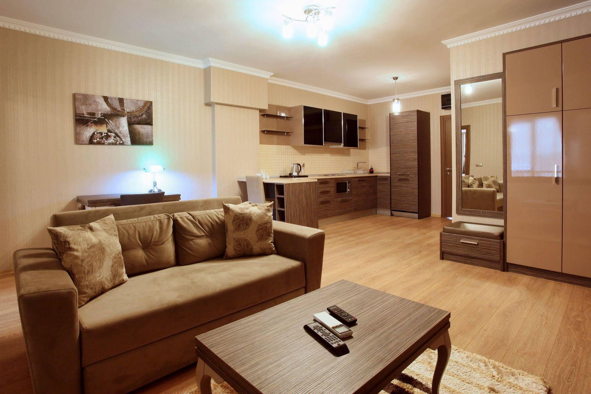 บัลเติร์ก เฮาส์ โฮเต็ล Hotel โคจาเอลี ภายนอก รูปภาพ